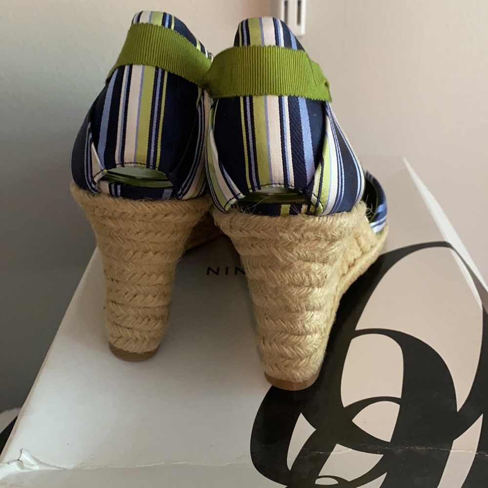 Nine west size 9 1/2 never worn strip espadrilles - Picture 3 of 6